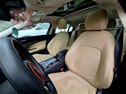 جاكوار XE